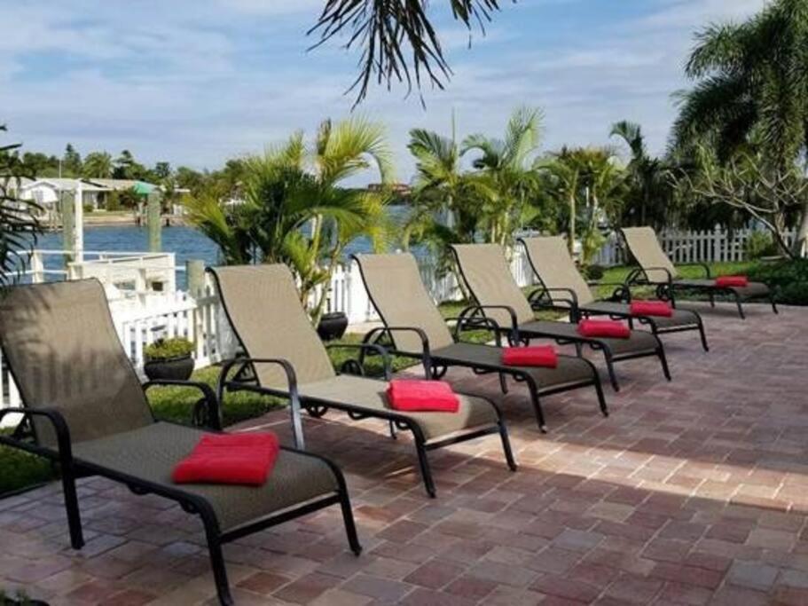 Irb Surf House Waterfront Oasis+ Sunshine +Fun Kayaks Villa Clearwater Beach Exterior photo