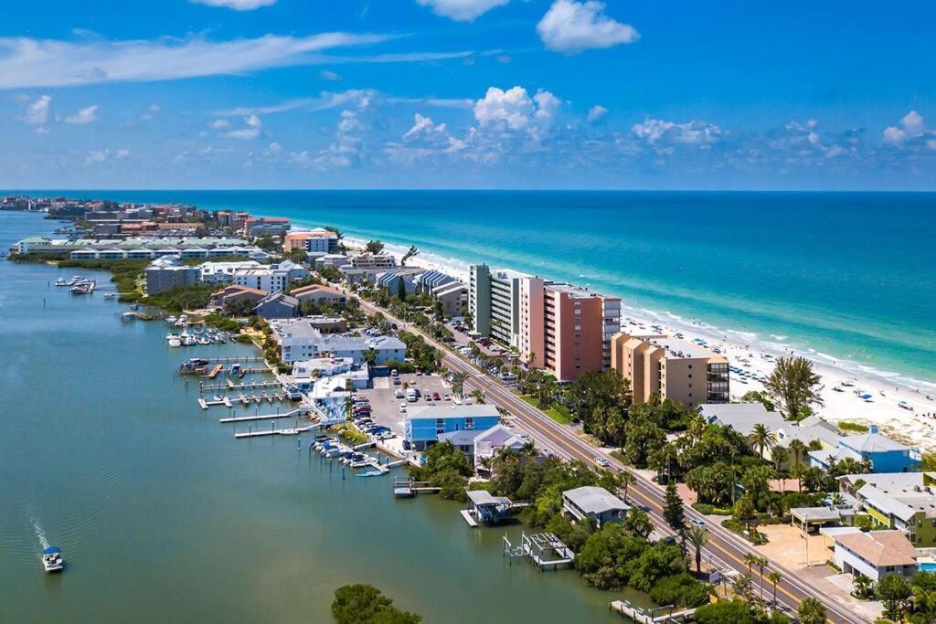 Irb Surf House Waterfront Oasis+ Sunshine +Fun Kayaks Villa Clearwater Beach Exterior photo
